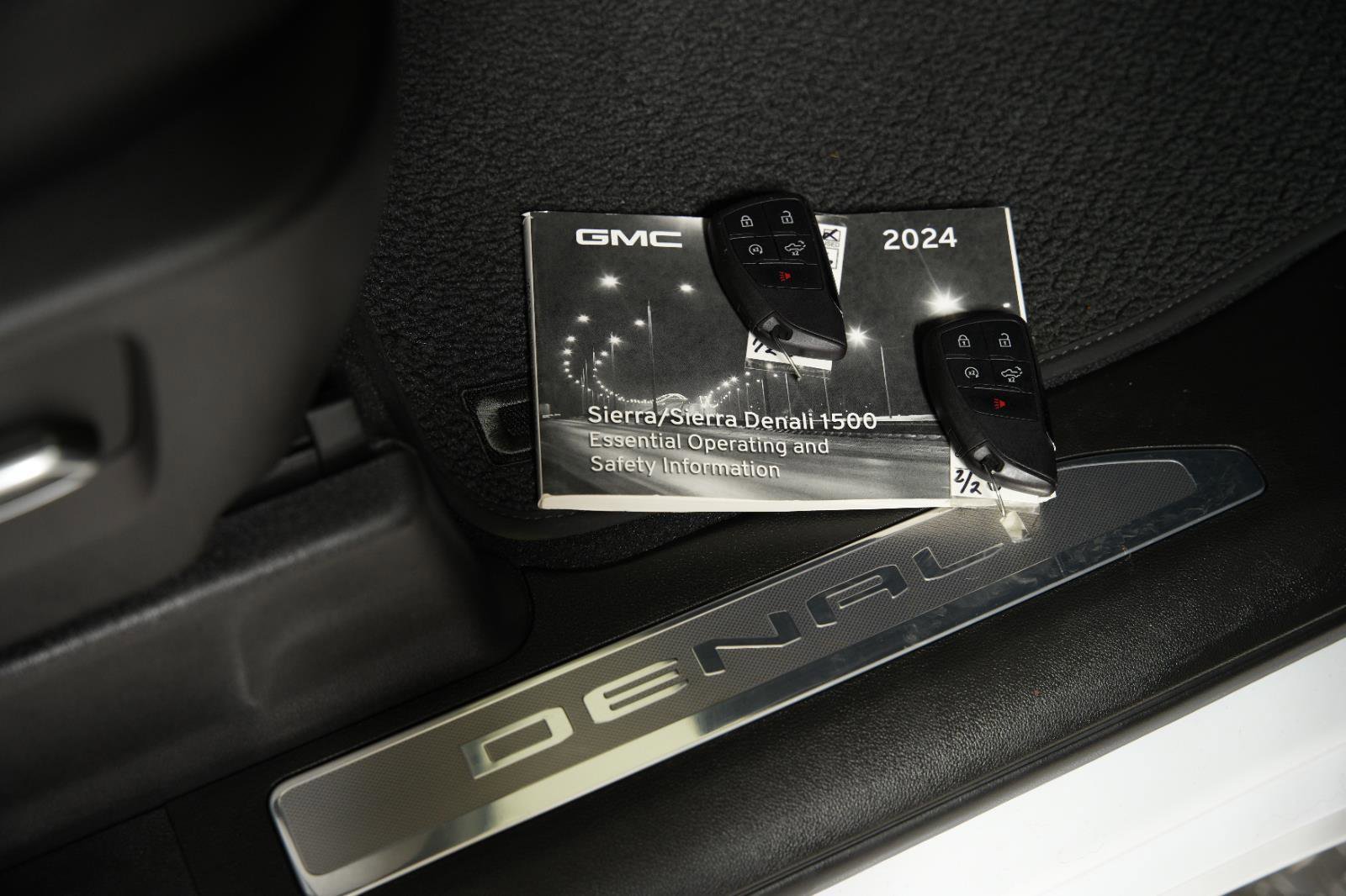 Used 2024 GMC Sierra 1500 Denali w/ Denali Reserve Package image 22