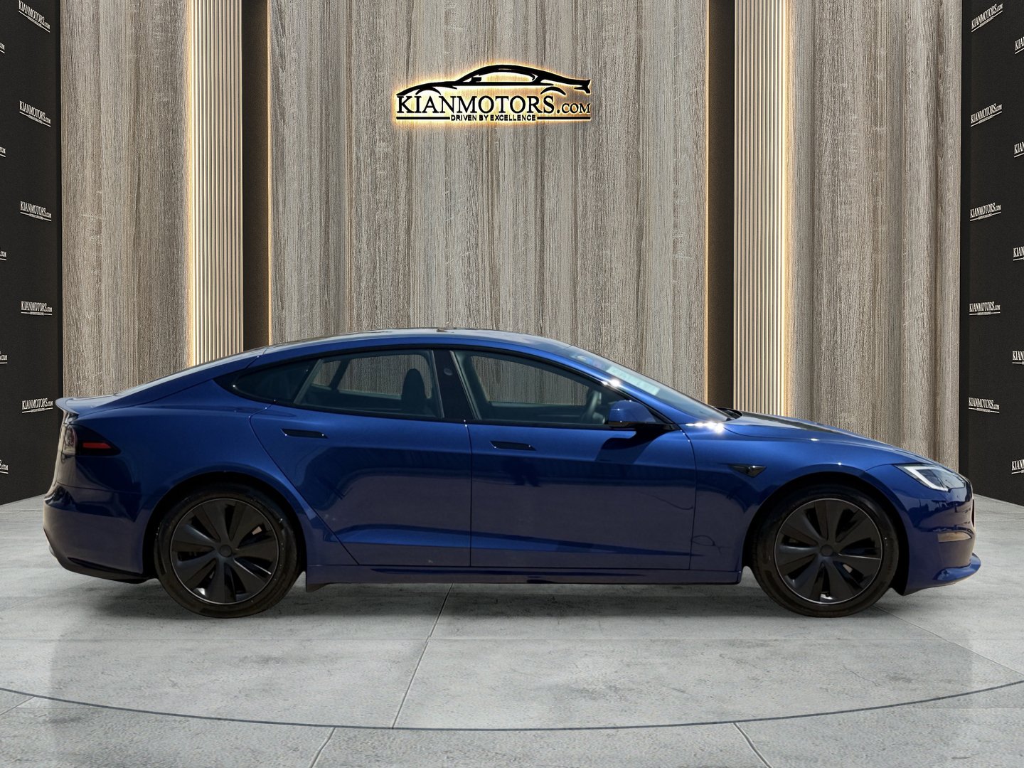 Used 2025 Tesla Model S AWD/4WD image 17