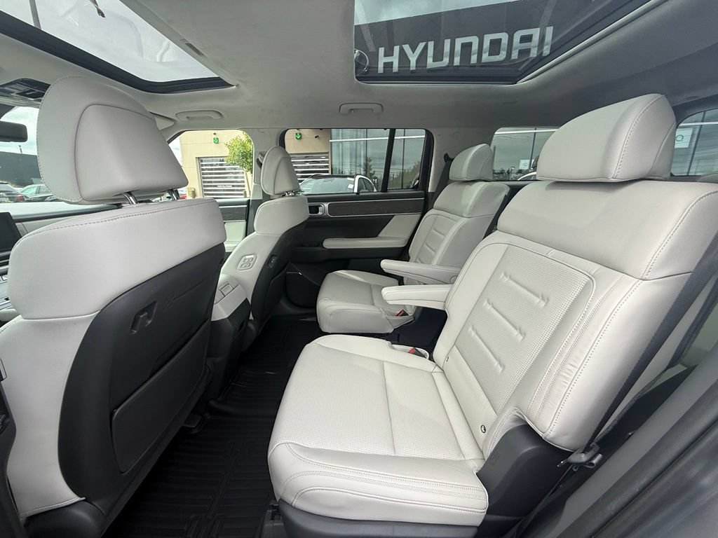 Certified 2025 Hyundai Santa Fe Calligraphy AWD/4WD image 13