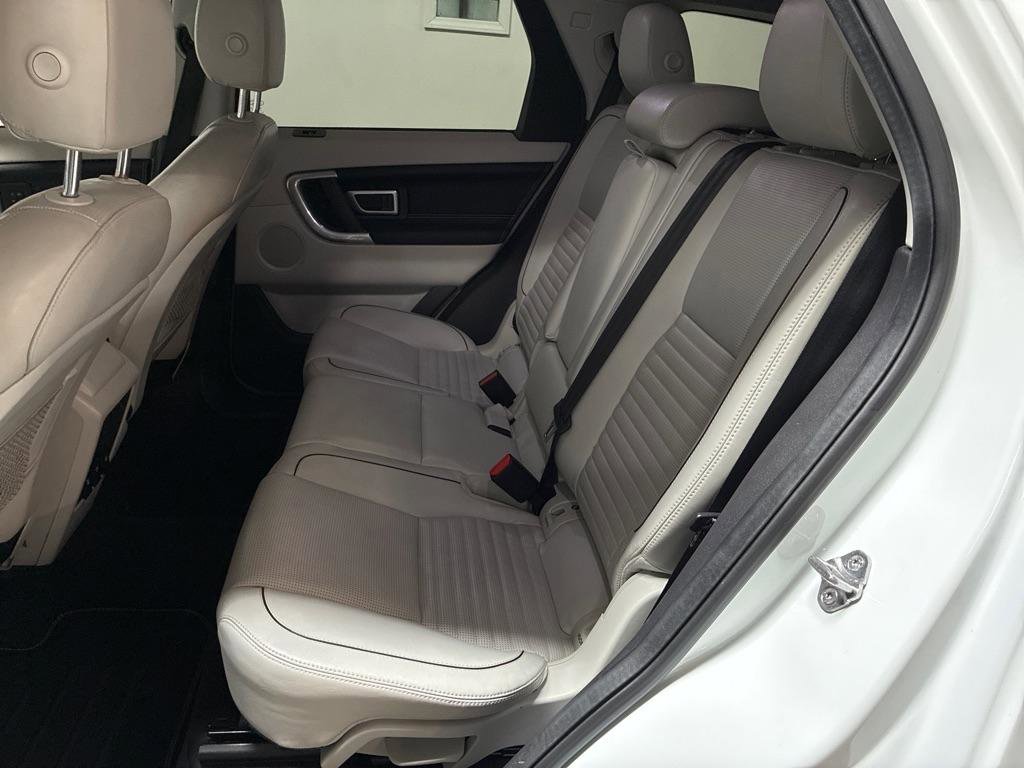 Used 2017 Land Rover Discovery Sport HSE image 22