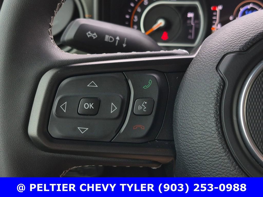 Used 2025 Jeep Gladiator Mojave image 22