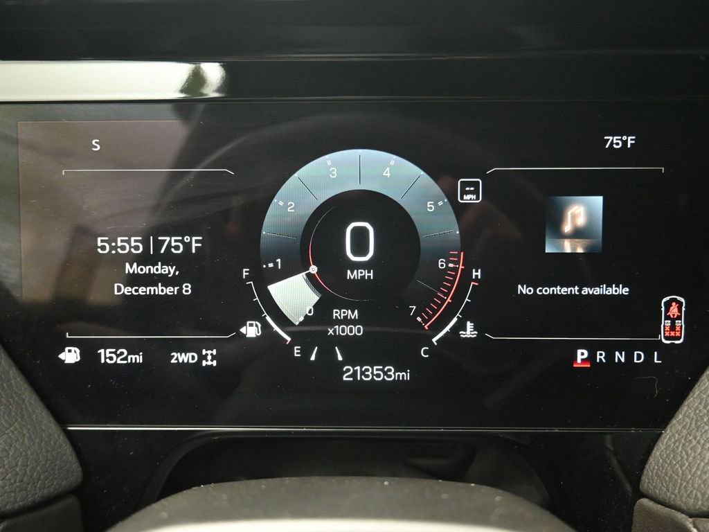 Used 2025 GMC Yukon XL Denali image 20