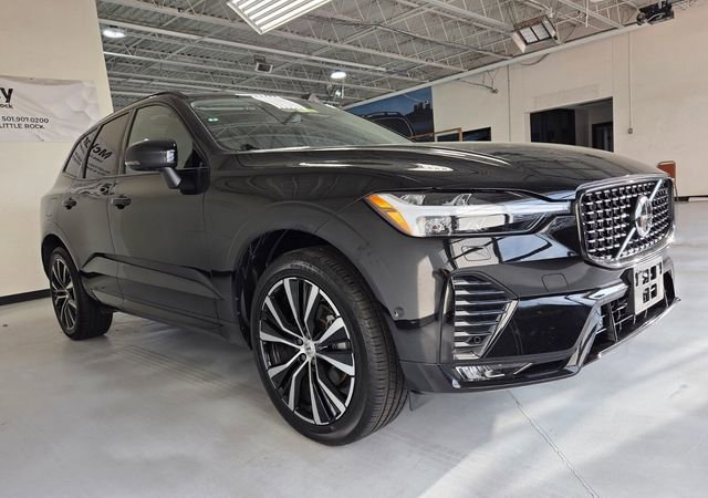 Certified 2025 Volvo XC60 B5 Plus image 4