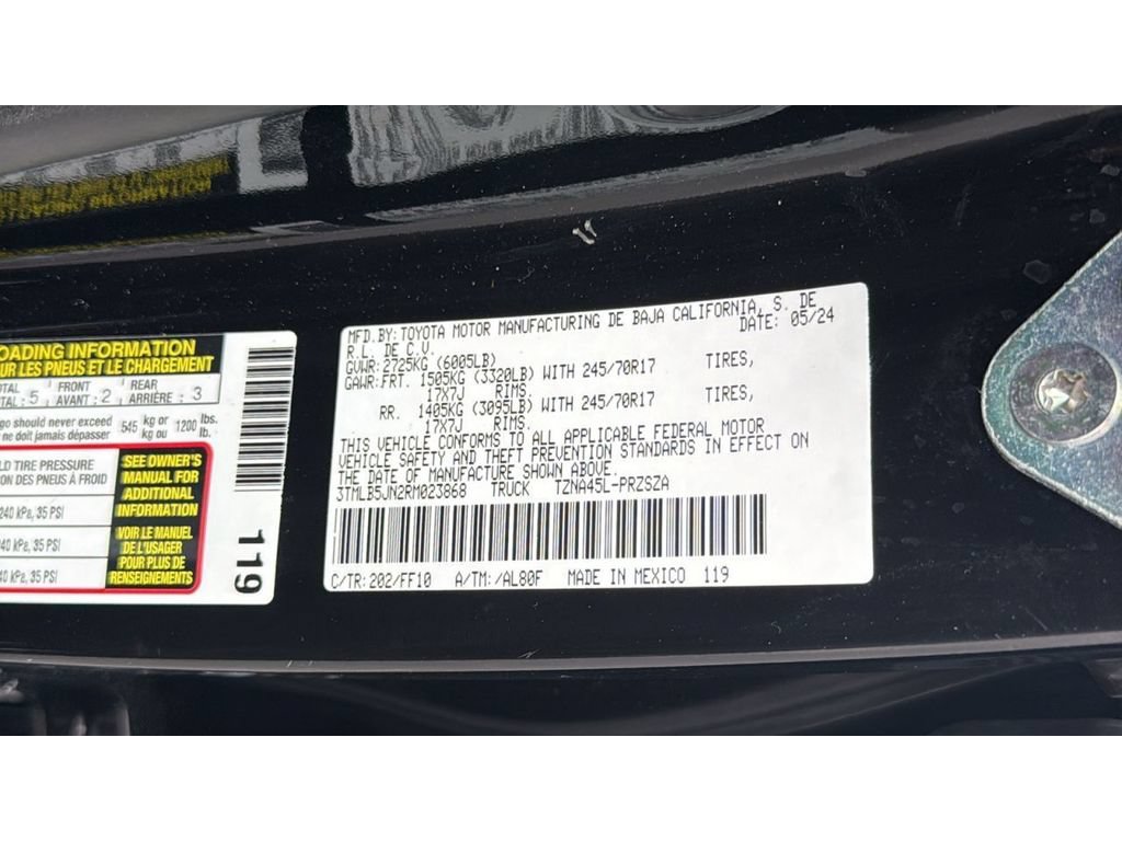 Certified 2024 Toyota Tacoma SR5 AWD/4WD image 31