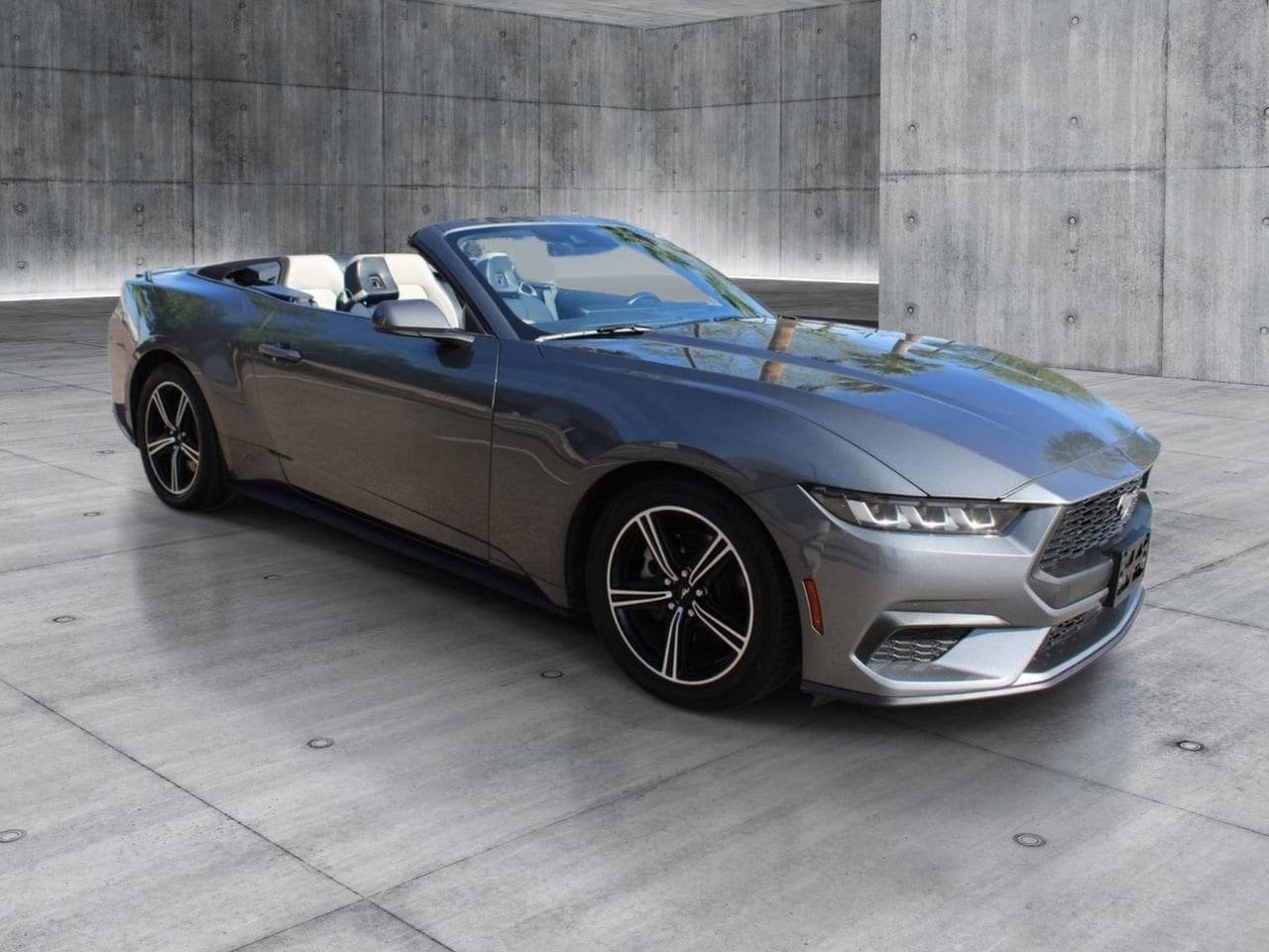 Used 2024 Ford Mustang Premium RWD image 13