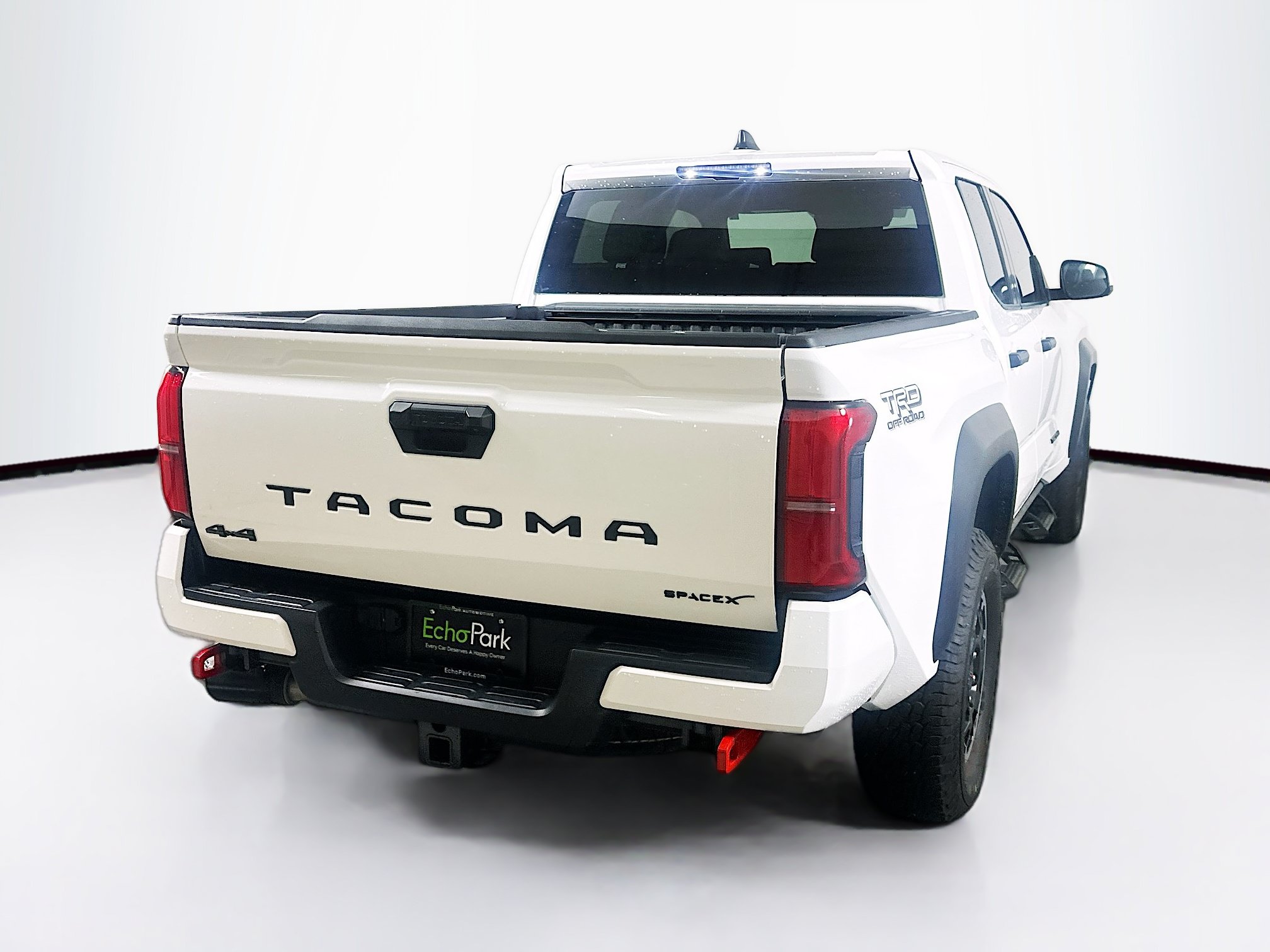 Used 2025 Toyota Tacoma TRD Off-Road AWD/4WD image 9