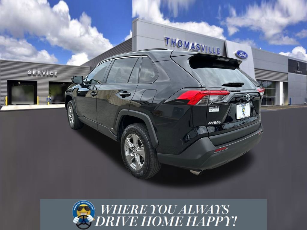 Used 2024 Toyota RAV4 LE AWD/4WD image 4