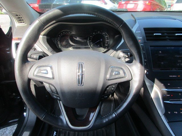 Used 2013 Lincoln MKZ FWD image 19