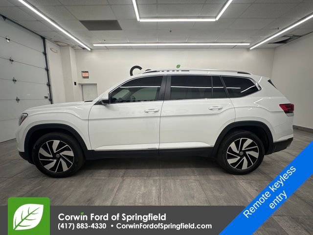 Used 2024 Volkswagen Atlas SEL image 2