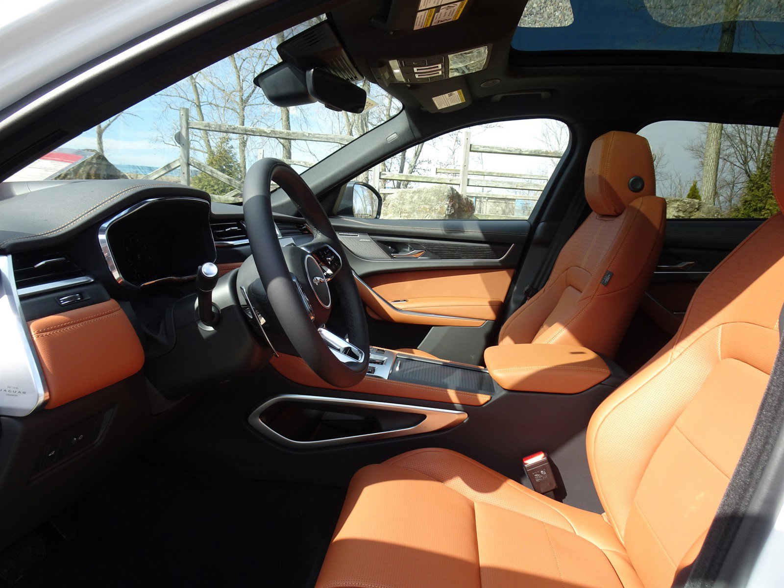 New 2025 Jaguar F-PACE R-Dynamic S image 2