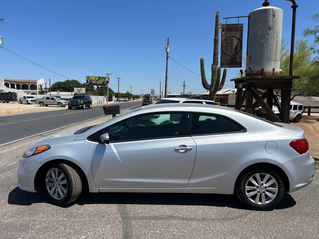 Used 2015 Kia Forte Koup EX image 2