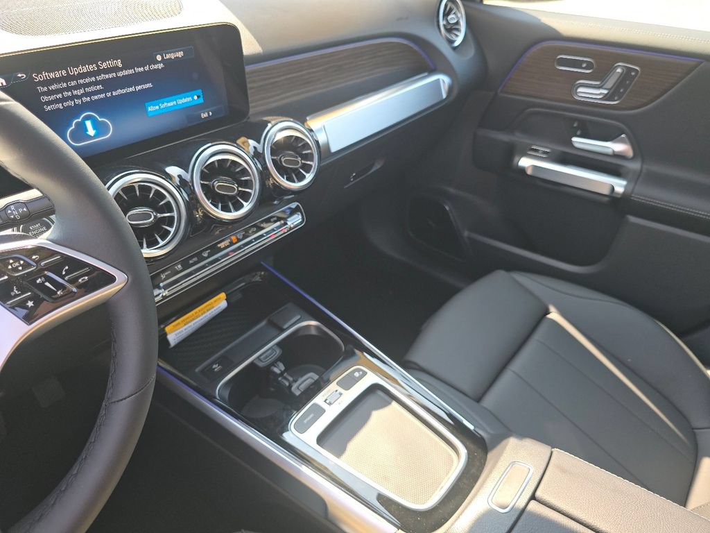 New 2026 Mercedes-Benz GLB 250 4MATIC image 30