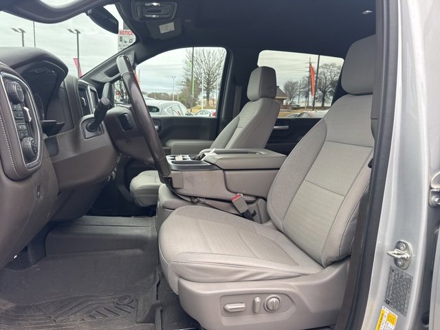 Used 2020 Chevrolet Silverado 2500 LT w/ Texas Edition image 9