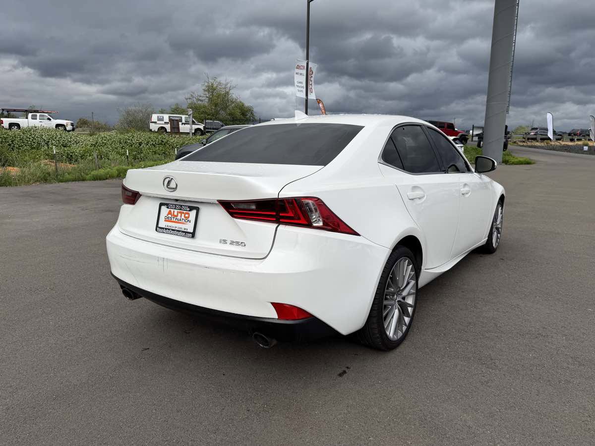 Used 2015 Lexus IS 250 w/ Navigation System Package RWD image 8