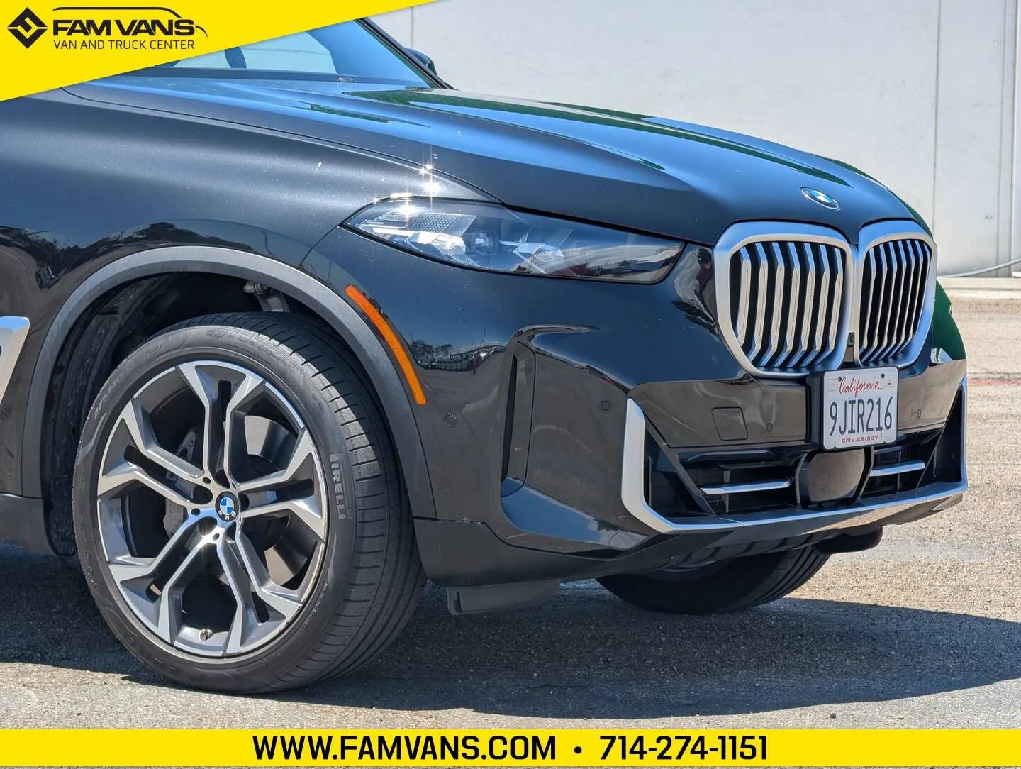 Used 2024 BMW X5 sDrive40i w/ Parking Assistance Package RWD image 2