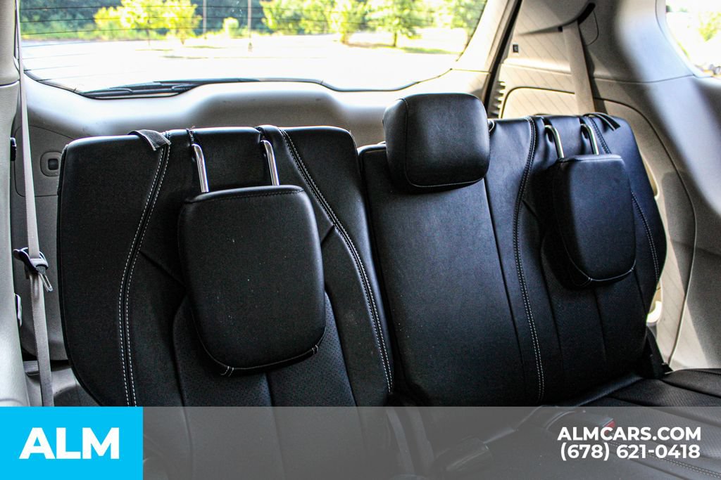 Used 2023 Chrysler Pacifica Touring-L FWD image 20