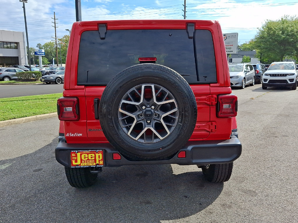 Certified 2026 Jeep Wrangler Unlimited Sahara AWD/4WD image 5