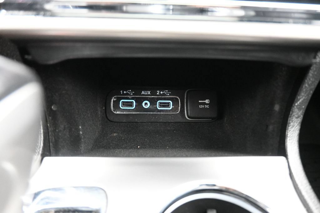 Used 2021 Jeep Grand Cherokee Limited AWD/4WD image 22