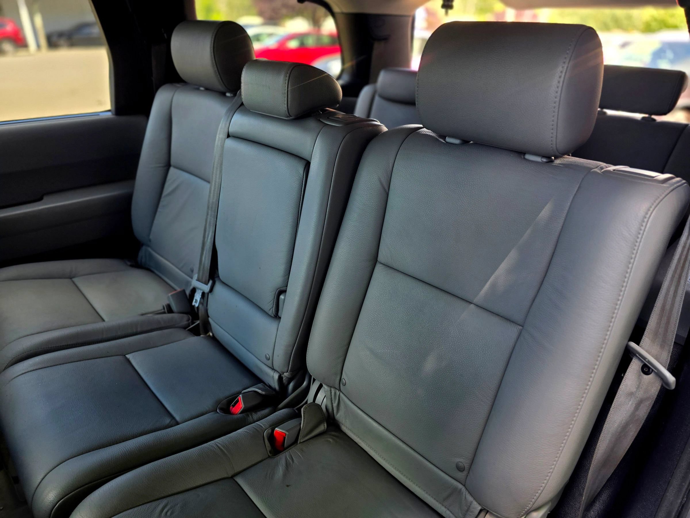 Used 2011 Toyota Sequoia Limited AWD/4WD image 42