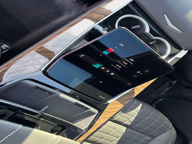 Certified 2025 Cadillac Escalade ESV Sport Platinum image 17