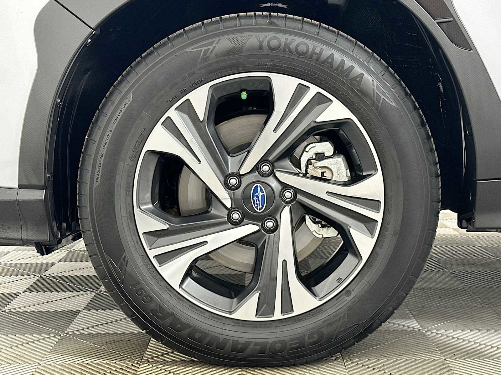 Certified 2024 Subaru Crosstrek 2.0i Premium image 28