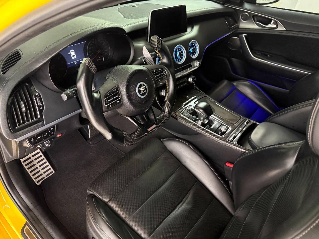 Used 2018 Kia Stinger GT2 AWD/4WD image 37