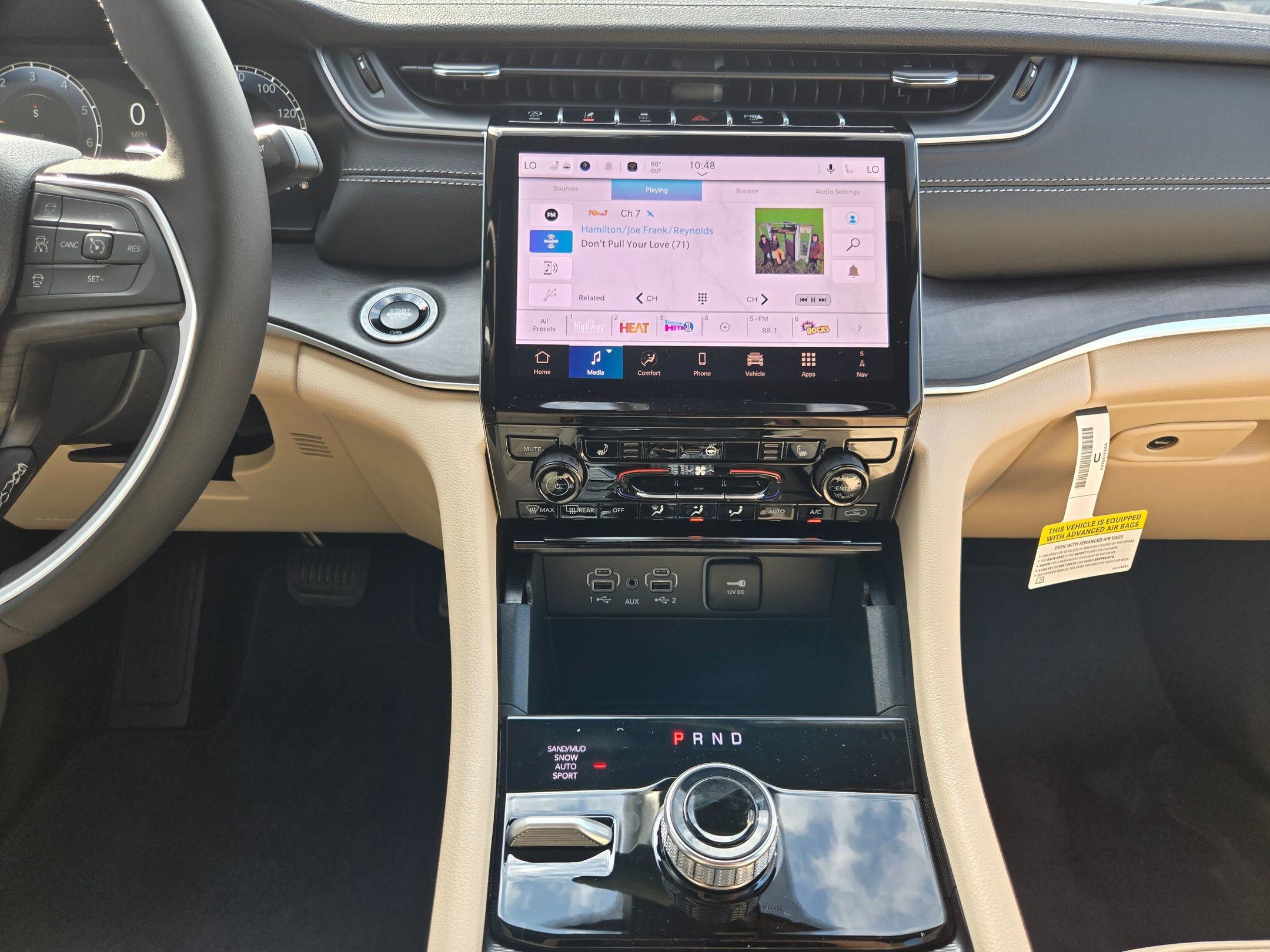 New 2025 Jeep Grand Cherokee Limited w/ Black Appearance Package image 12