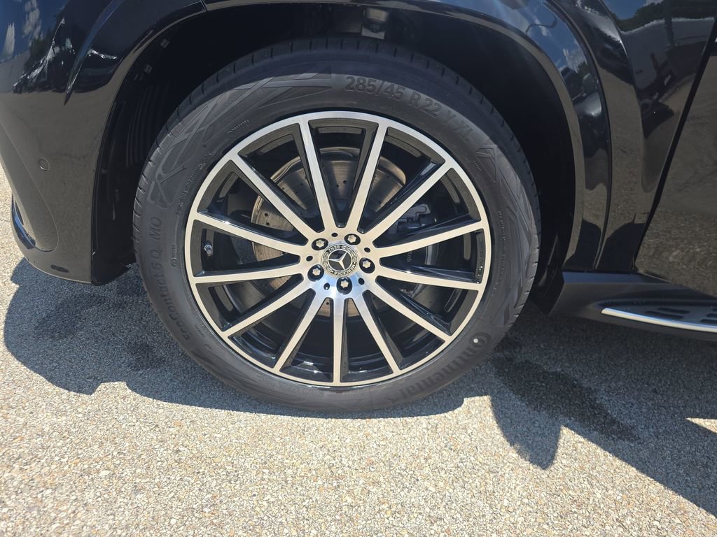 New 2026 Mercedes-Benz GLS 580 4MATIC image 27