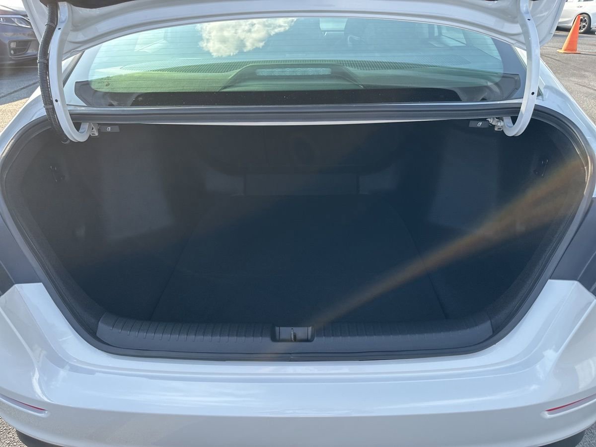 Used 2025 Honda Accord SE image 30