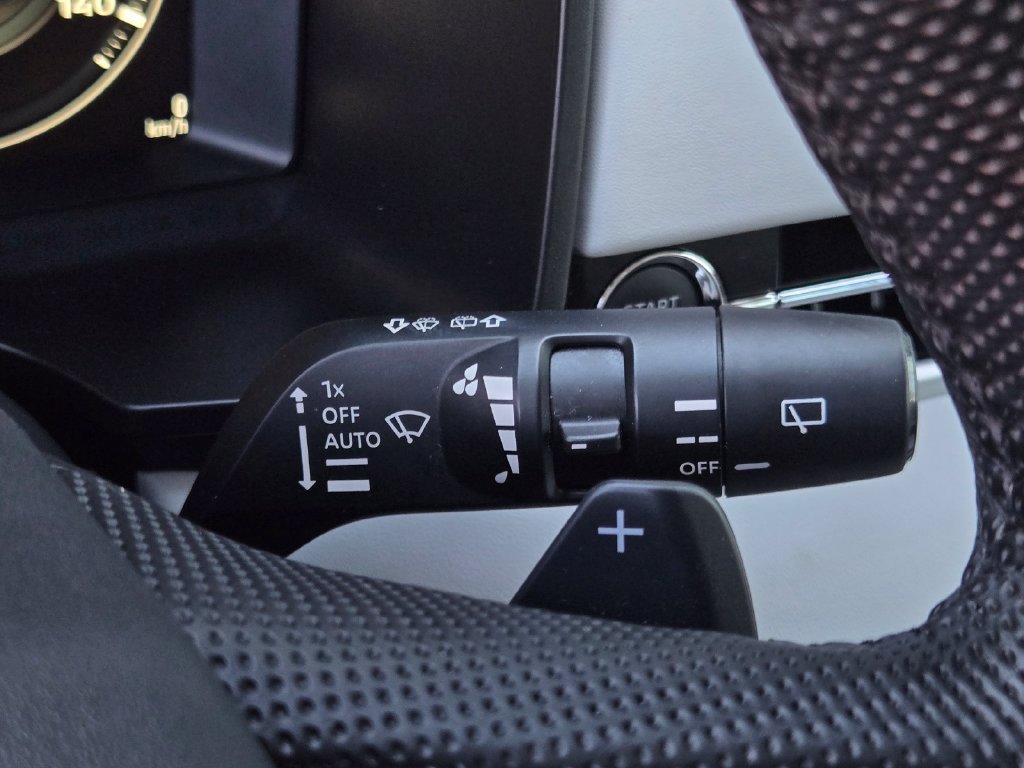 Used 2023 Mitsubishi Outlander SEL FWD image 28