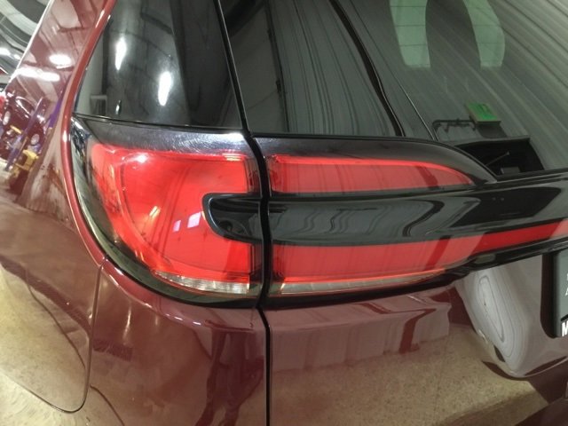 Used 2023 Chrysler Pacifica Touring-L image 17