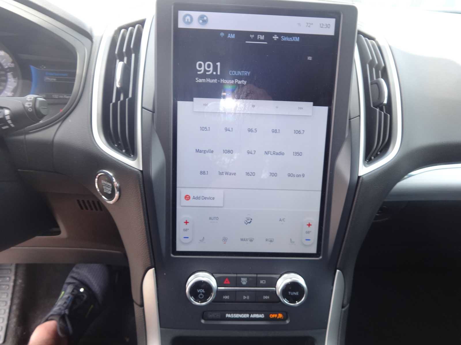 Used 2022 Ford Edge SEL image 14