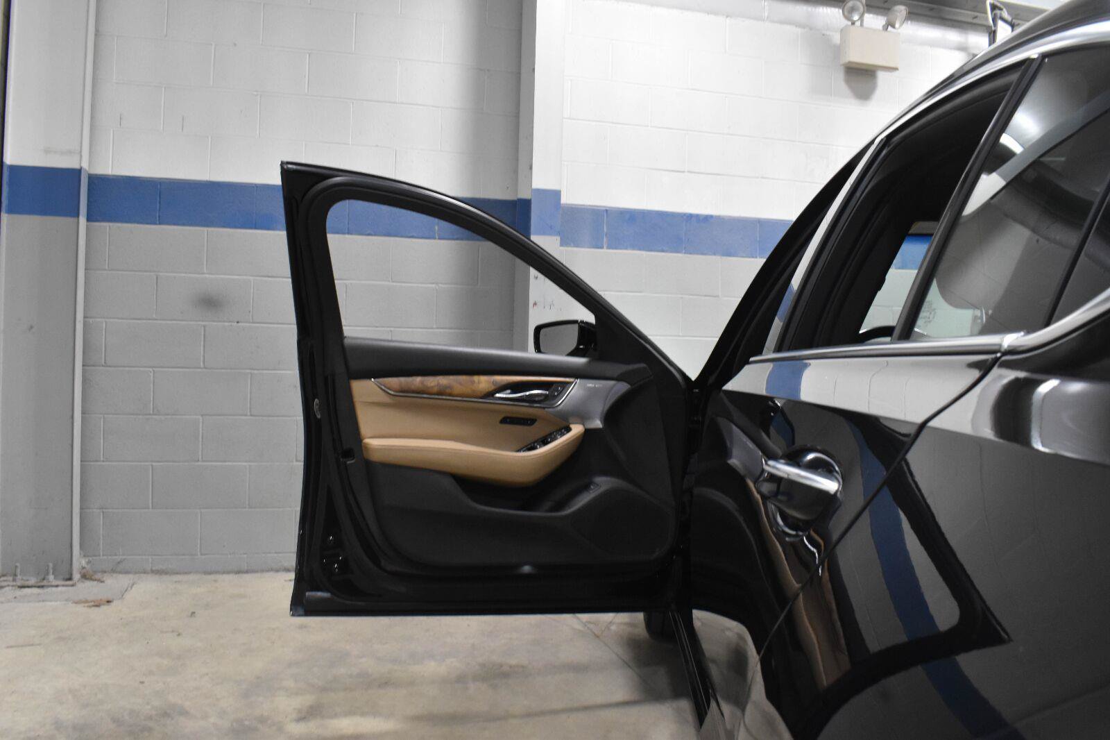 Used 2022 Cadillac CT5 Premium Luxury AWD/4WD image 6