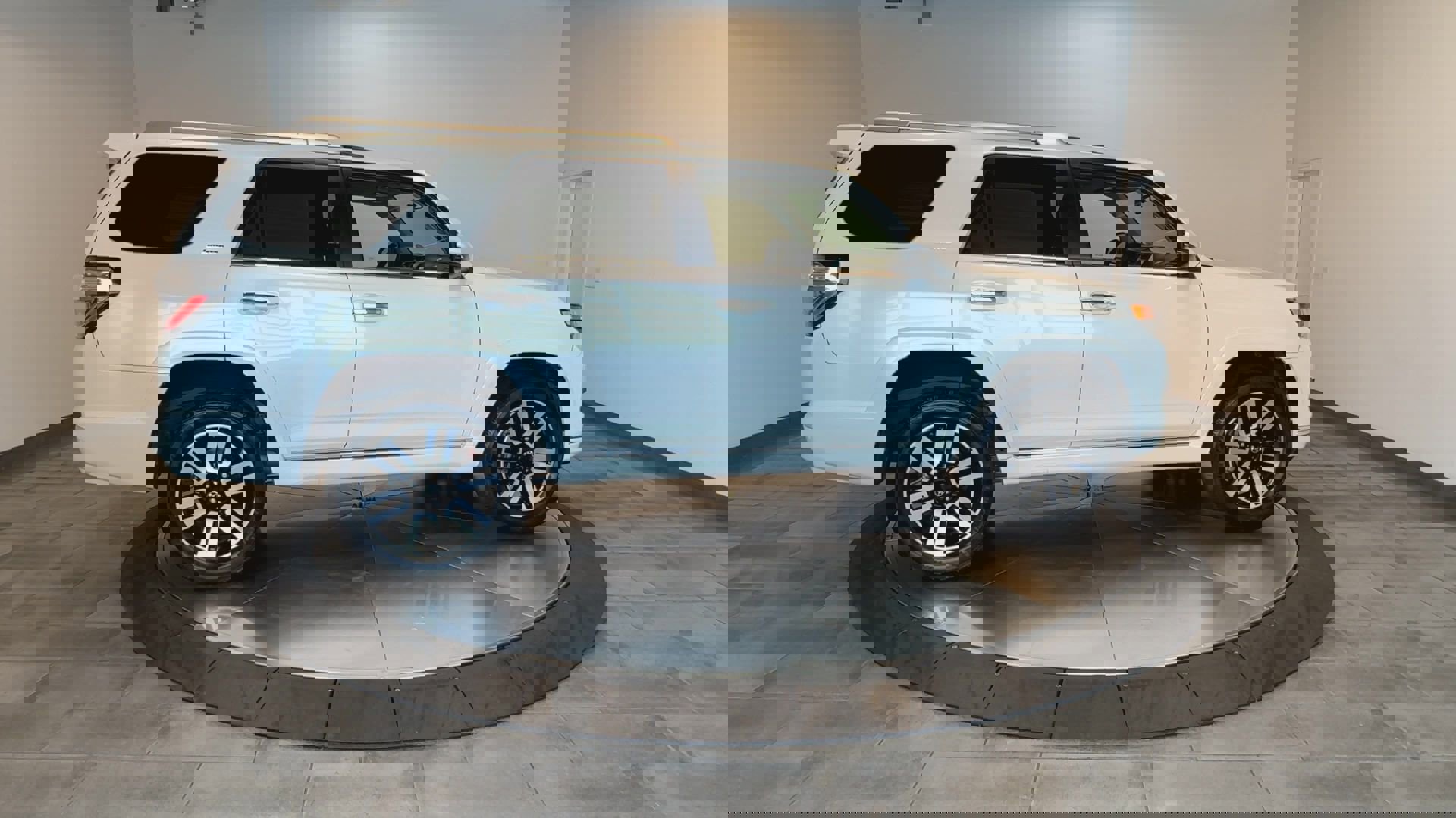 Used 2019 Toyota 4Runner Limited image 9
