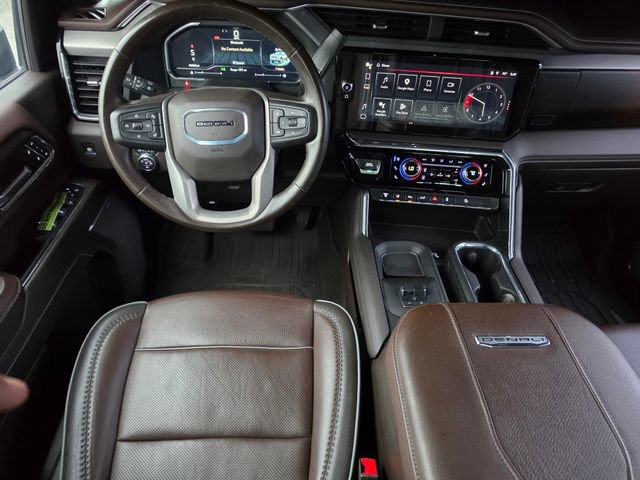 Used 2024 GMC Sierra 2500 Denali w/ Denali Reserve Package AWD/4WD image 36