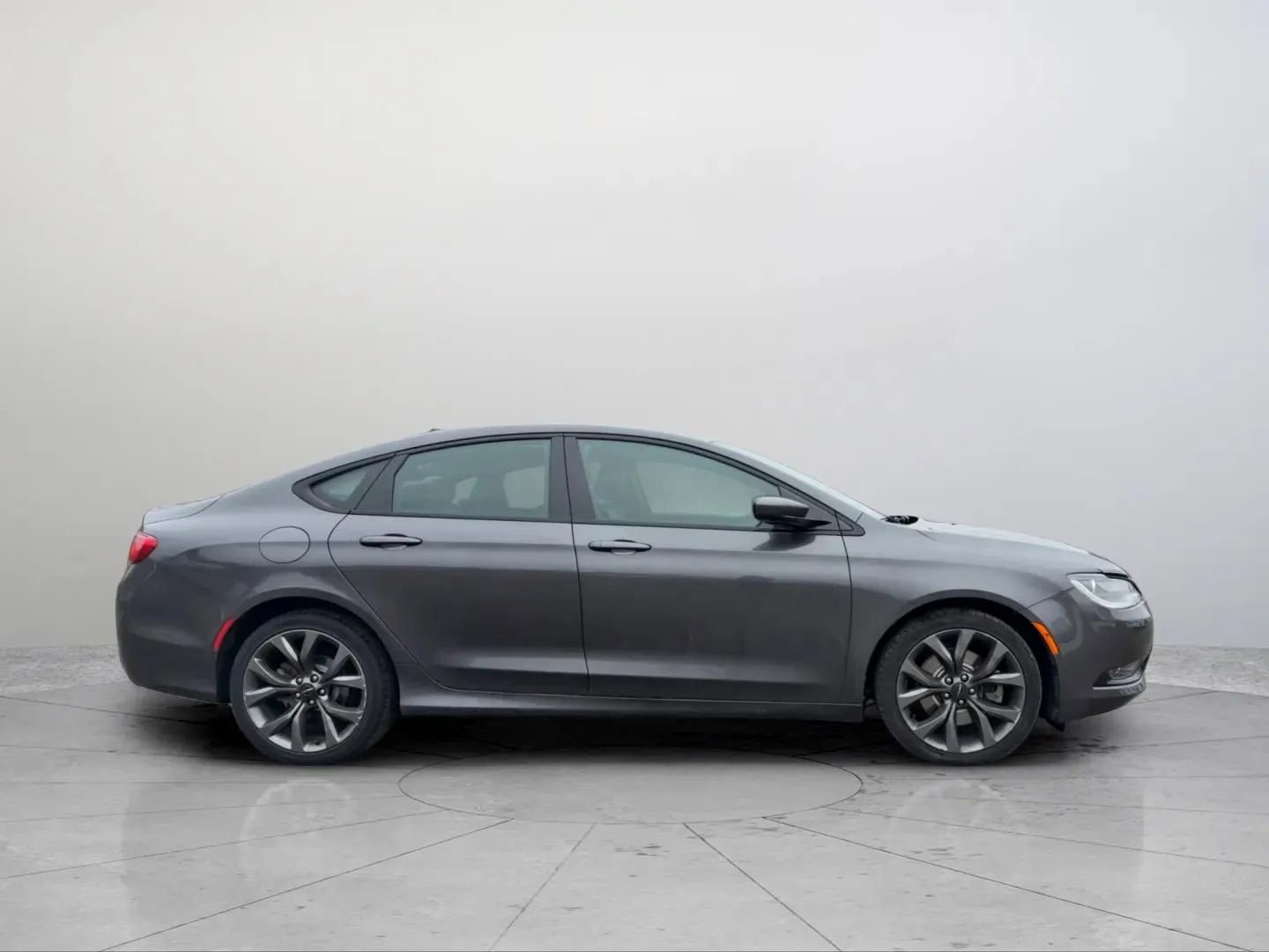 Used 2015 Chrysler 200 S w/ Navigation & Sound Group I image 14