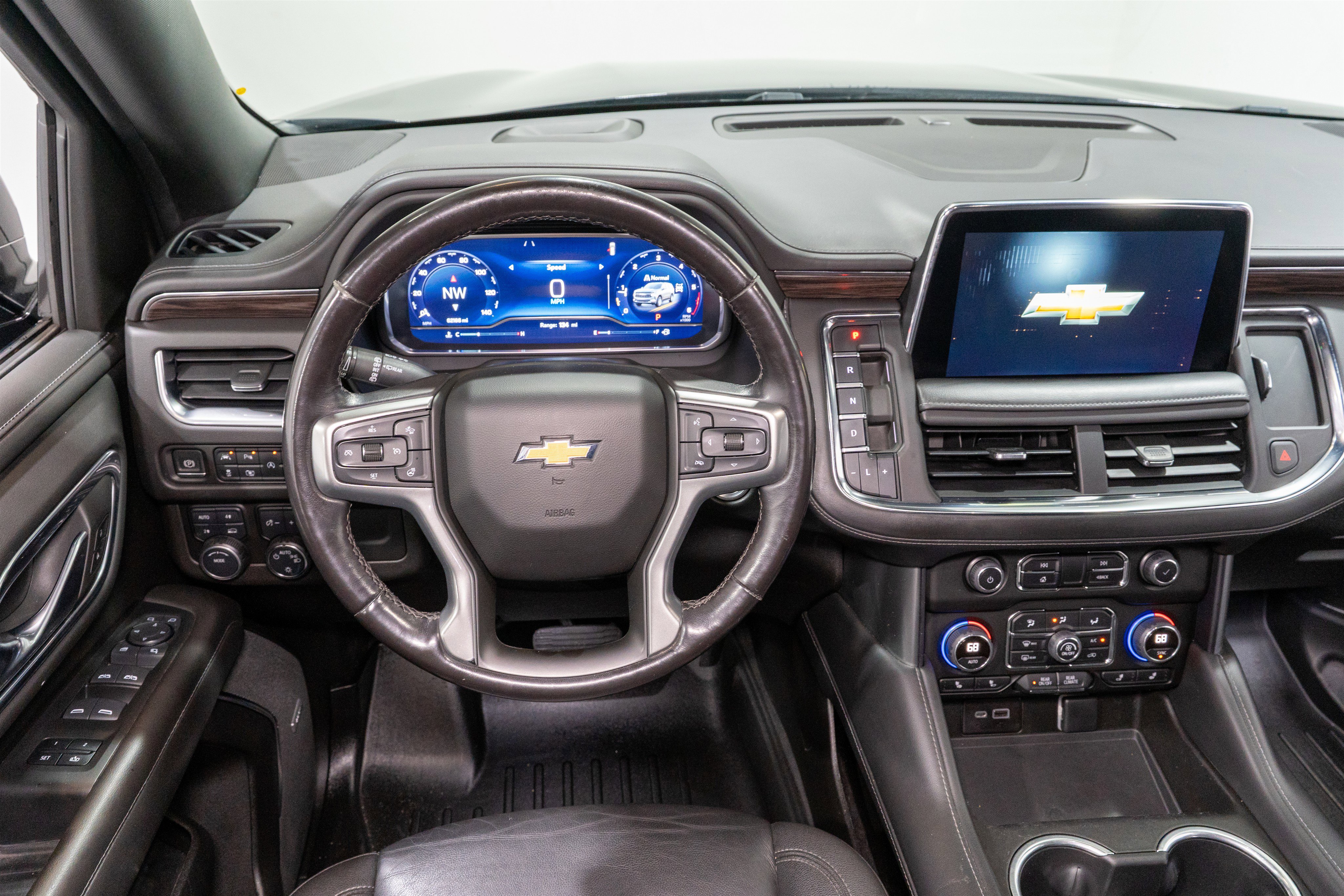 Used 2022 Chevrolet Tahoe LT w/ Luxury Package AWD/4WD image 11