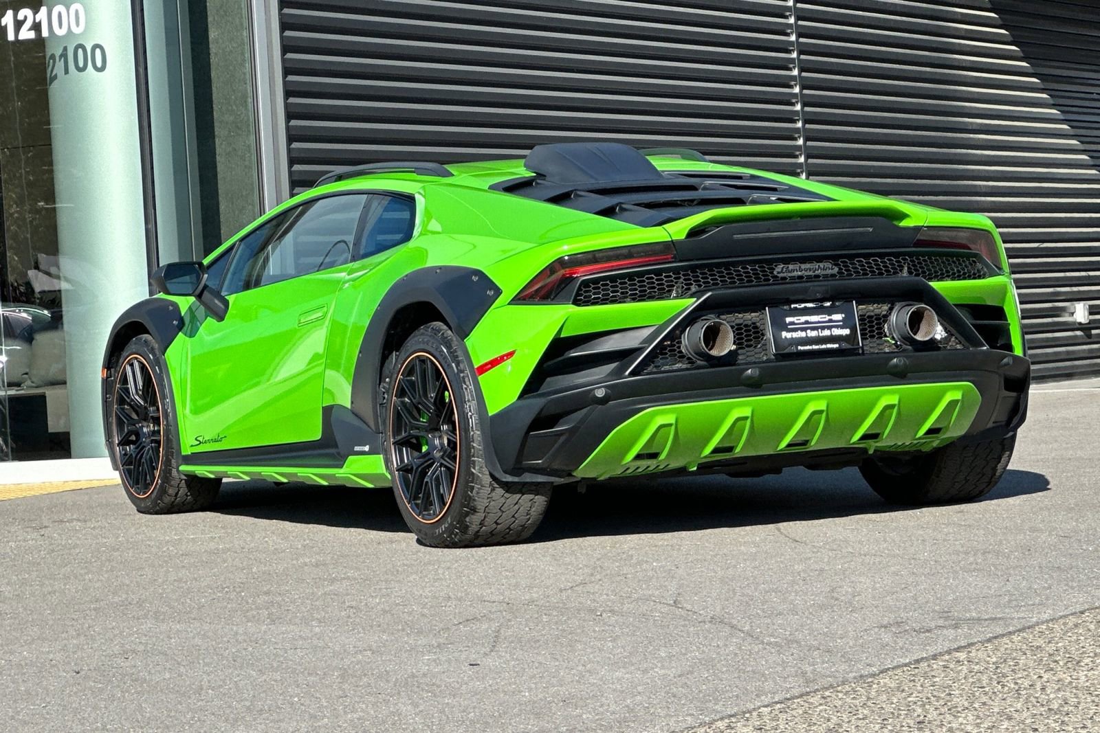 Used 2024 Lamborghini Huracan Sterrato image 3