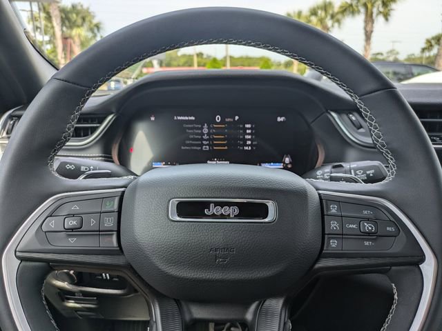 Used 2024 Jeep Grand Cherokee Laredo X w/ Luxury Tech Group I AWD/4WD image 33