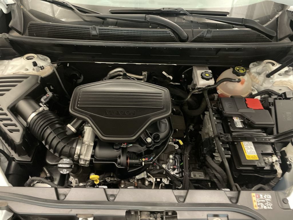 Used 2021 GMC Acadia Denali w/ Denali Technology Package FWD image 26
