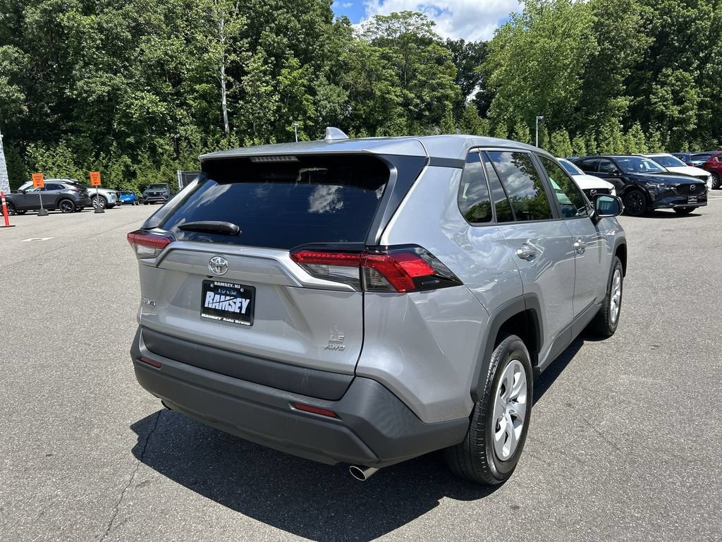 Used 2023 Toyota RAV4 LE AWD/4WD image 8