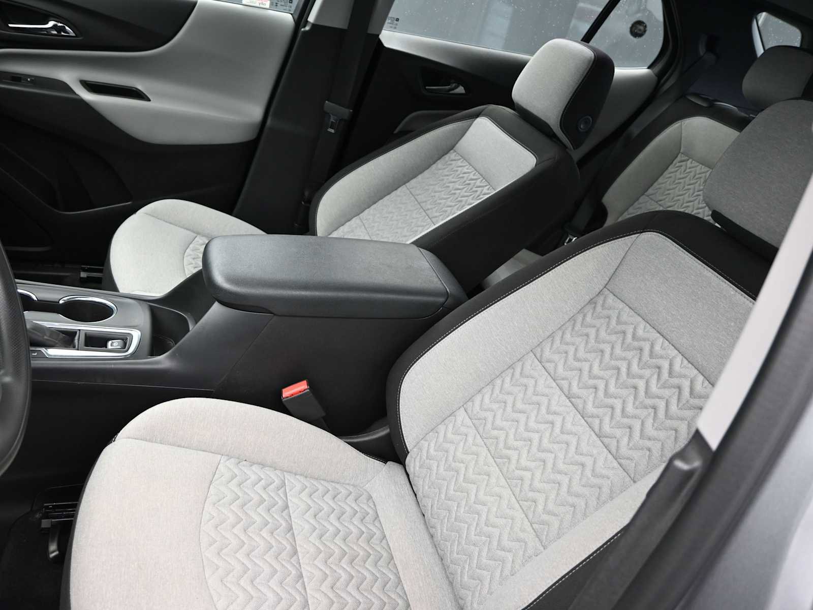 Used 2024 Chevrolet Equinox LS w/ Sport Edition image 18