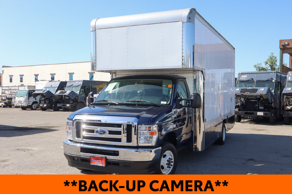 Used 2024 Ford E-450 and Econoline 450 Super Duty w/ Power Windows & Locks Group RWD image 4