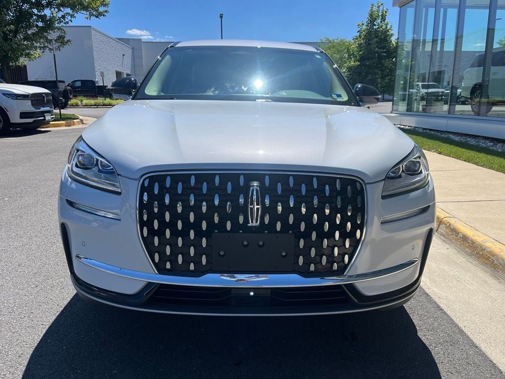 Certified 2025 Lincoln Corsair Reserve FWD image 2