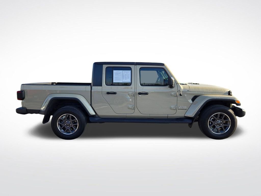 Used 2020 Jeep Gladiator Overland AWD/4WD image 2