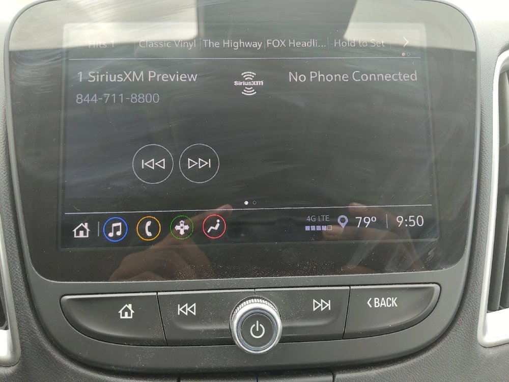 Used 2025 Chevrolet Malibu LT FWD image 25