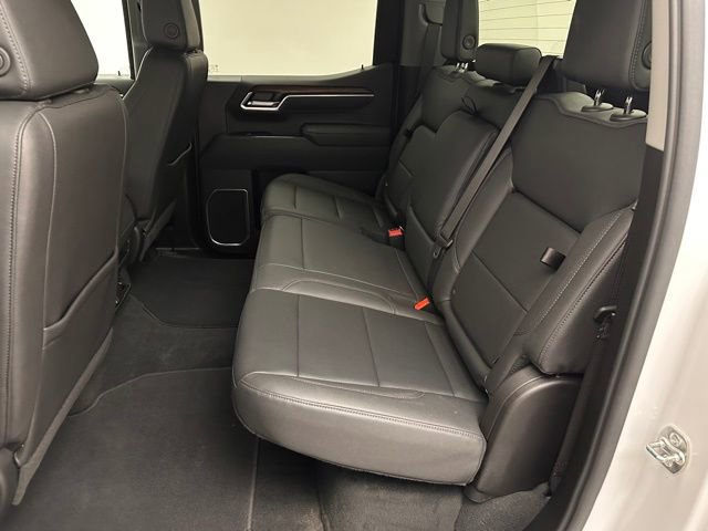 Used 2026 GMC Sierra 1500 SLT AWD/4WD image 19