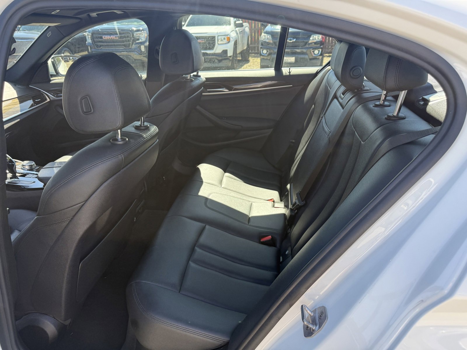 Used 2018 BMW 530e image 14