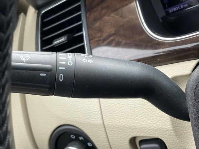 Used 2013 Ford Taurus Limited FWD image 23