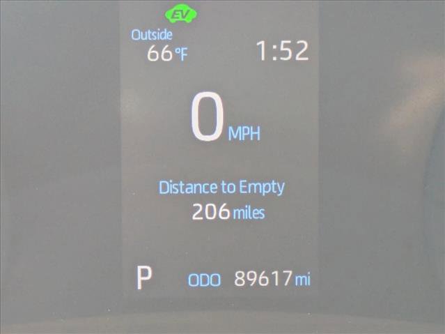 Used 2022 Toyota Sienna XLE image 10